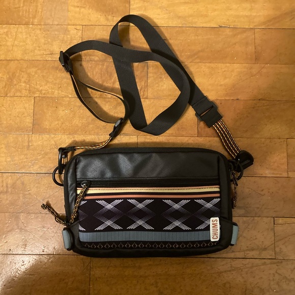 Chums purse/belt bag - Picture 1 of 13